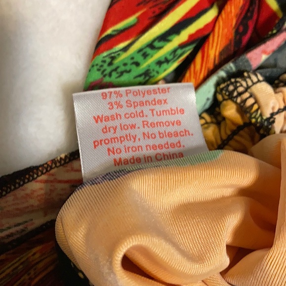 Dress - Picture 3 of 4